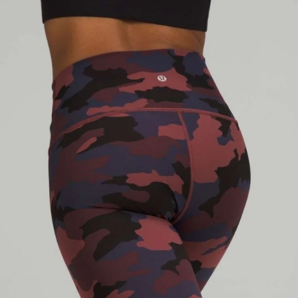 NWOT Lululemon High Waisted Leggings Size 4 Camo Camouflage Wunder Under